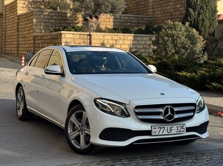 Mercedes E 220 d 4MATIC 2017