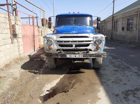 ZIL 130