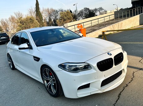 BMW 528