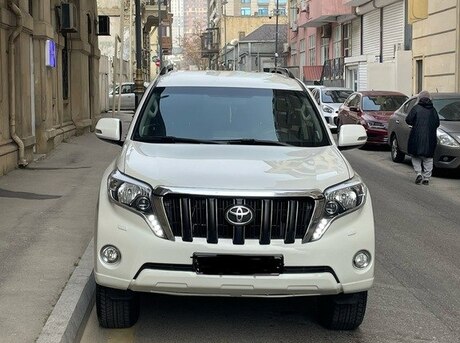 Toyota Land Cruiser Prado