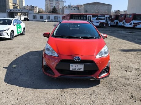 Toyota Aqua 2016