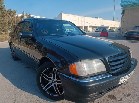 Mercedes C 220