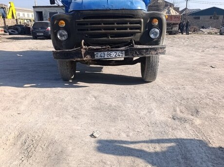 ZIL 130