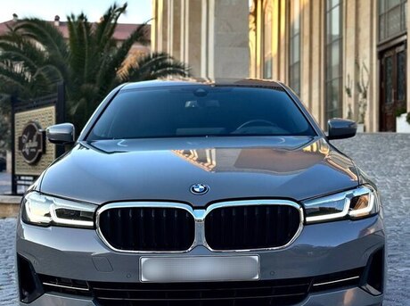 BMW 530e
