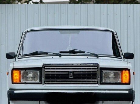 LADA (VAZ) 2107