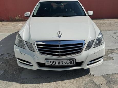 Mercedes E 300