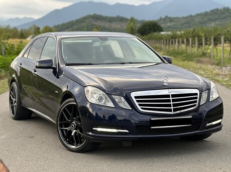 Mercedes E 220