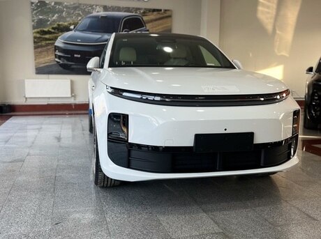 Li Auto L6