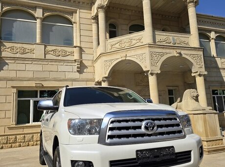 Toyota Sequoia 2010