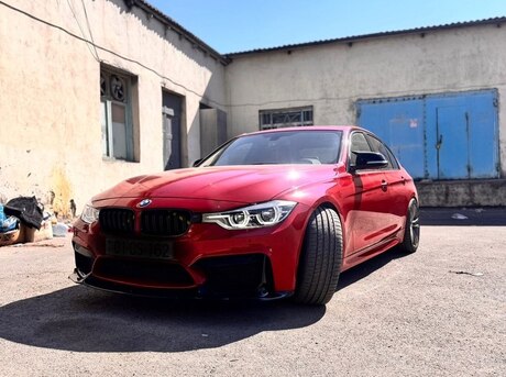 BMW 320