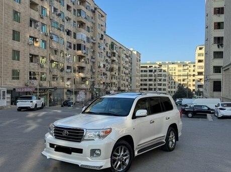 Toyota Land Cruiser 2011