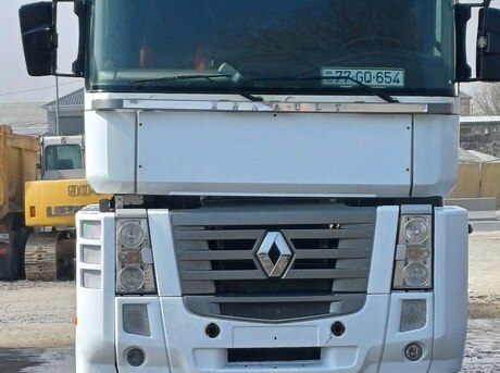Renault Magnum