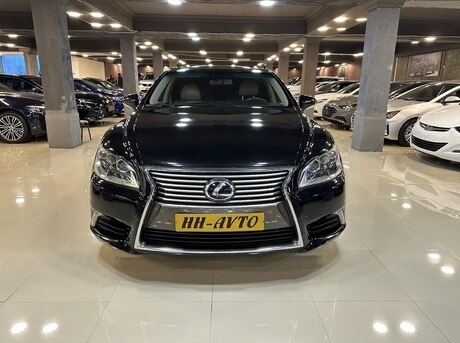 Lexus LS 500