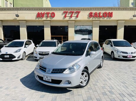 Nissan Tiida