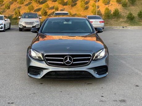 Mercedes E 300