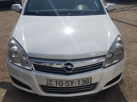 Opel Astra 2008