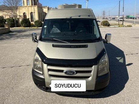 Ford Transit 2012