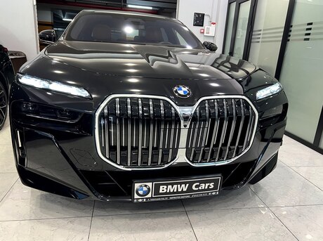 BMW 740