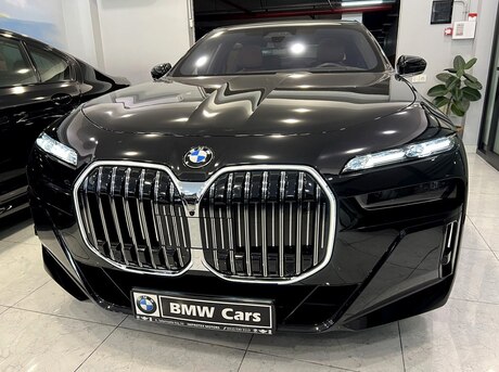 BMW 740
