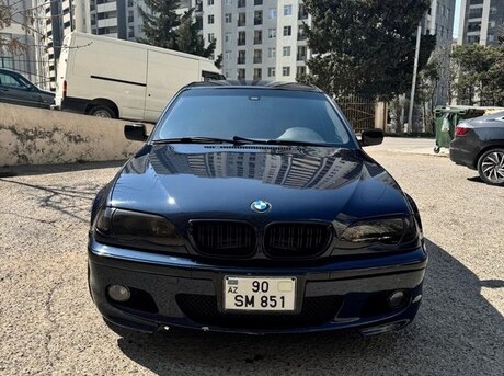 BMW 320