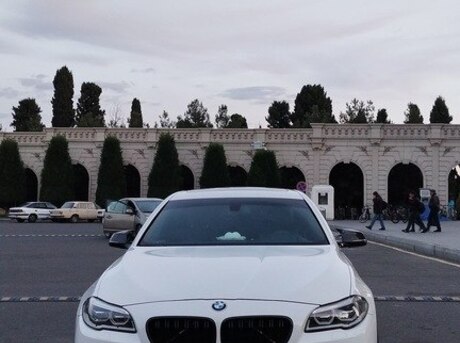 BMW 528