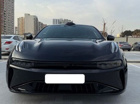 ZEEKR 001