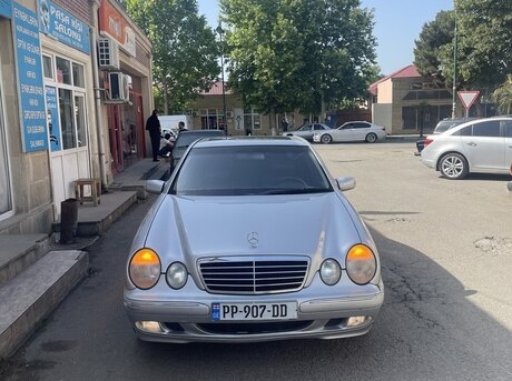Mercedes E 220 d