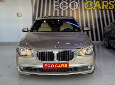 BMW 750