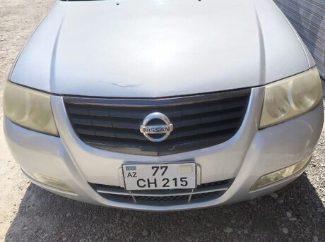 Nissan Sunny 2010