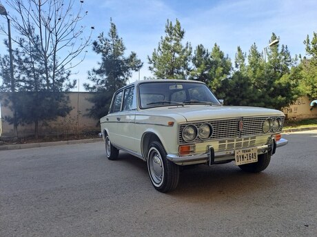 LADA (VAZ) 2103