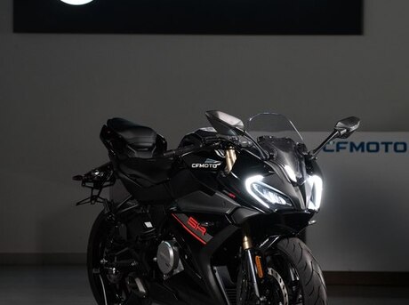 CFMOTO 250 SR