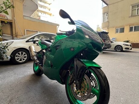 Kawasaki ZX-6R 2000