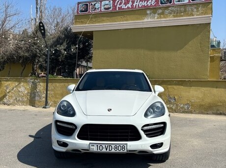 Porsche Cayenne GTS