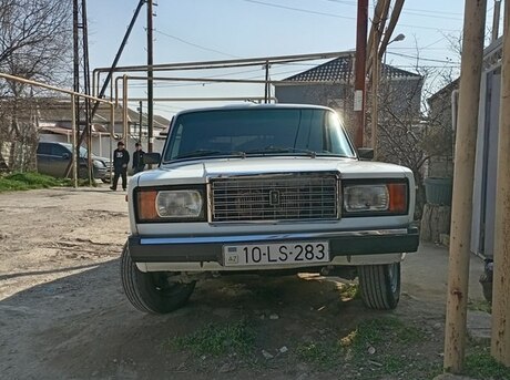 LADA (VAZ) 2107