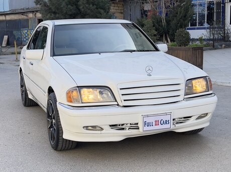 Mercedes C 230
