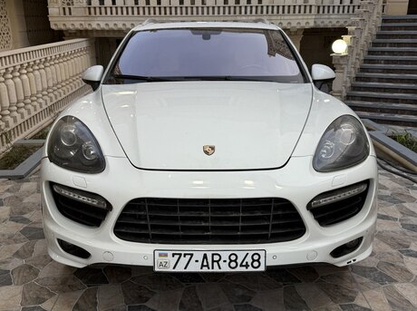 Porsche Cayenne GTS