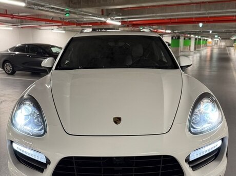 Porsche Cayenne Turbo