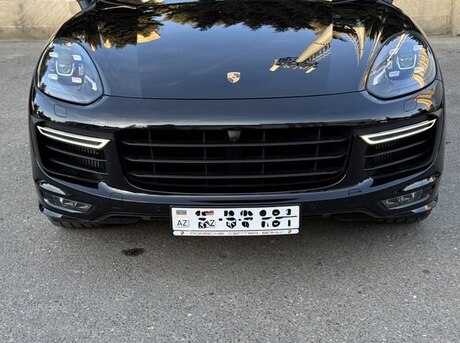 Porsche Cayenne GTS