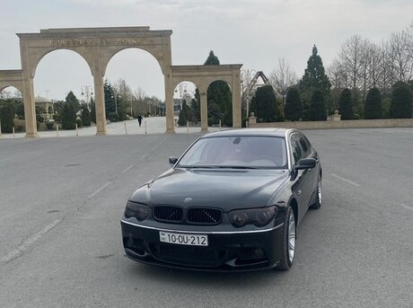 BMW 745