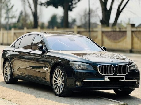 BMW 750