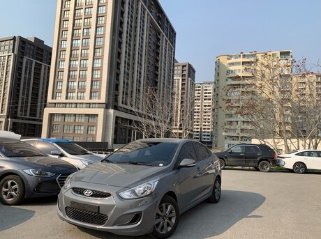 Hyundai Accent