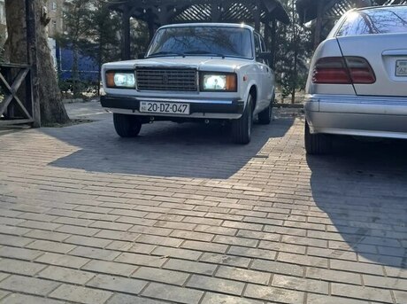 LADA (VAZ) 2107 2011