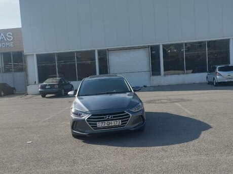 Hyundai Elantra 2018