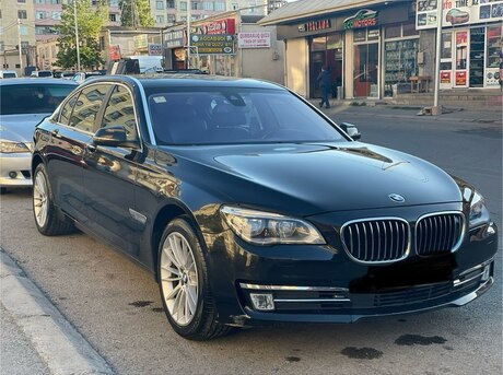 BMW 750