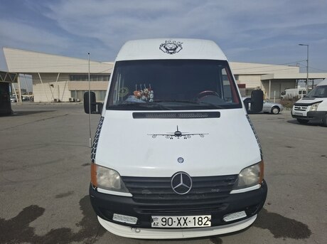Mercedes  2000