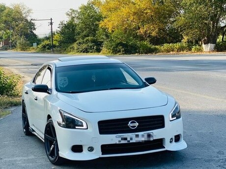 Nissan Maxima