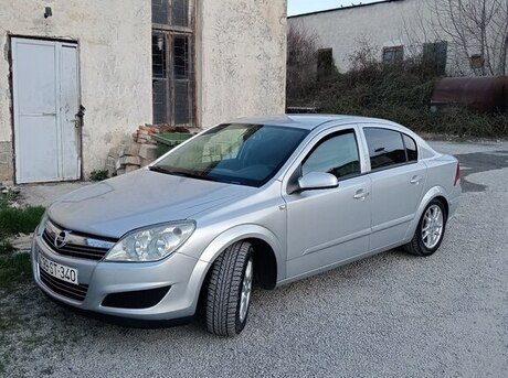Opel Astra 2008