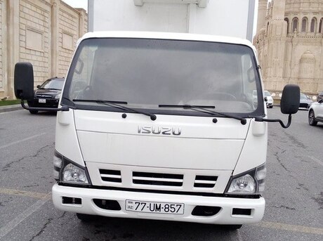 Isuzu NPR 66 L 2009