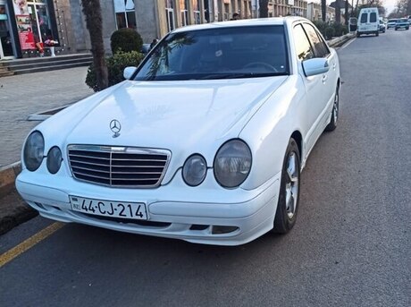 Mercedes E 220 d 2001