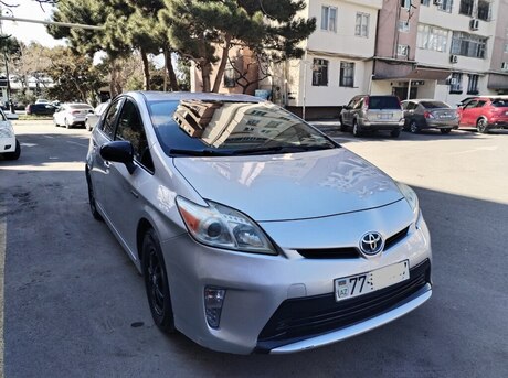 Toyota Prius 2012